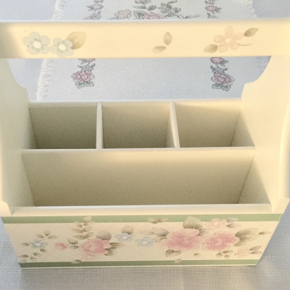 Pfaltzgraff Tea Rose Wood Utensil Caddy